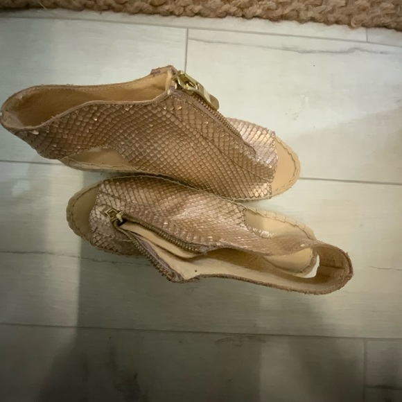 Carmen Saiz Sling back wedge shoe - Picture 2 of 3